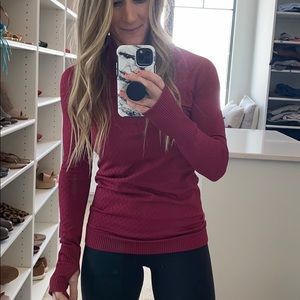 Lululemon size 4 half zip